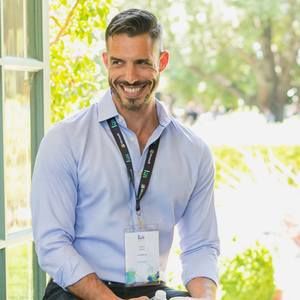 Meet your Posher, Douglas